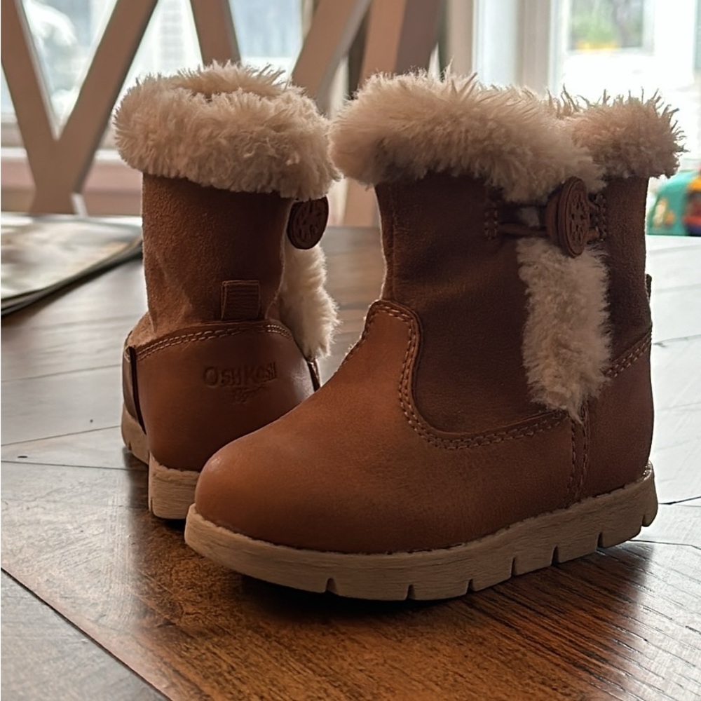 OshKosh Brown Fur-Lined Boots
